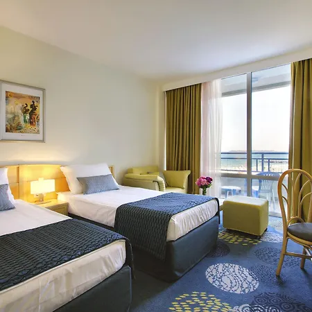 Four Points By Sheraton Sunny Otel 4*