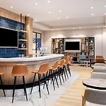 Hotel Four Points By Sheraton Sunny 4*