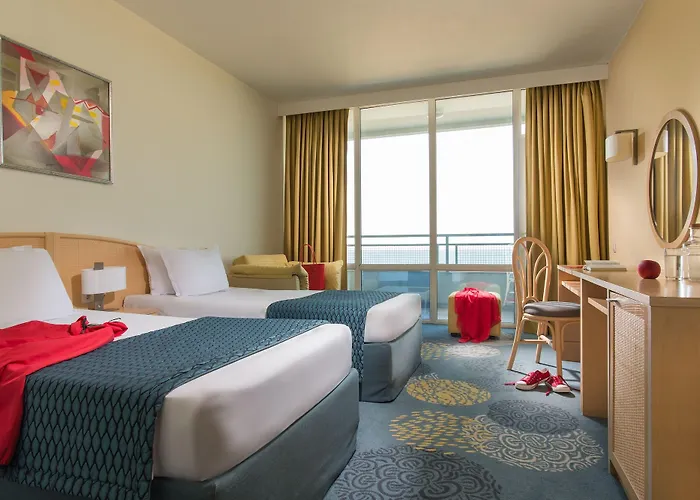 فندق Four Points By Sheraton Sunny