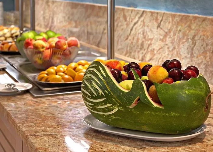 Four Points By Sheraton Sunny فندق 4*