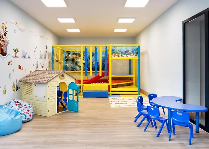 Four Points By Sheraton Sunny فندق