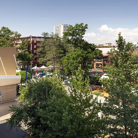 Four Points By Sheraton Sunny Szálloda 4*