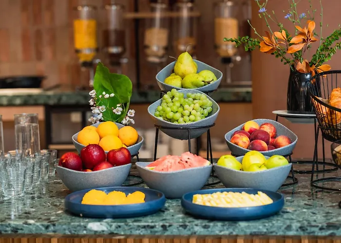 Four Points By Sheraton Sunny 4*