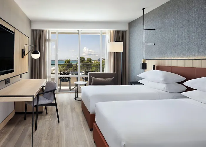 Szálloda Four Points By Sheraton Sunny Napospart